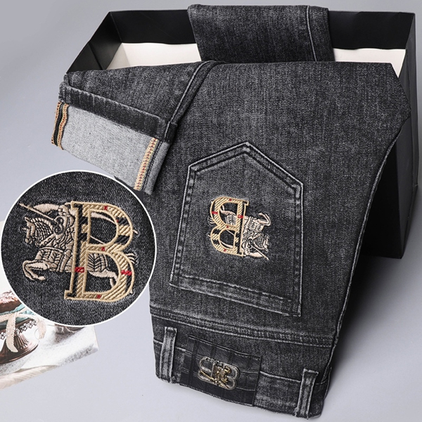 ブランドジーンズ正面デザイン